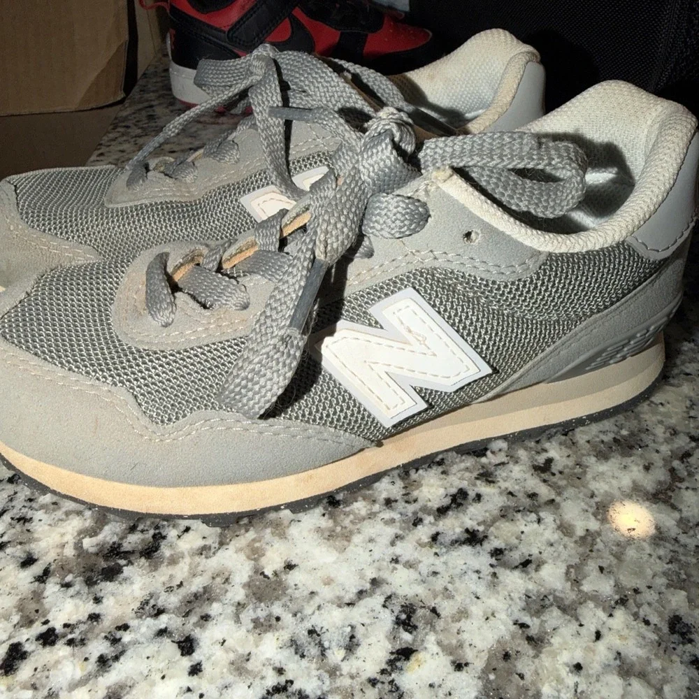 New Balance 515 Boy Sneaker Shoes 12 Gray Comfort Foam Casual Lace Up Footwear